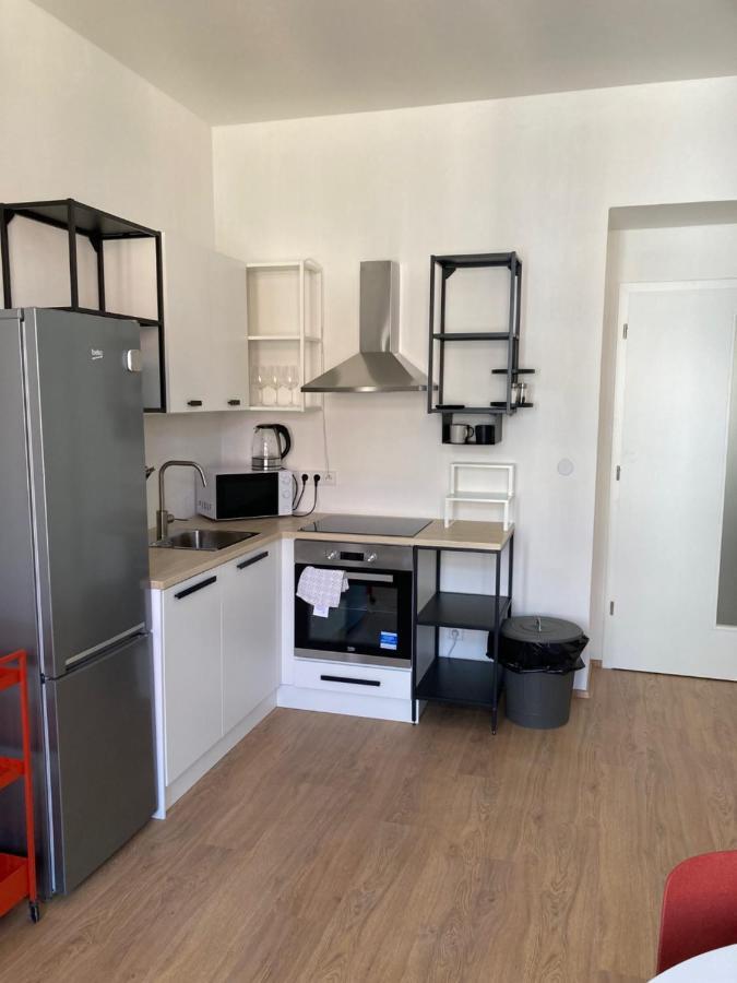 Zizkov Tower Suites 프라하 외부 사진