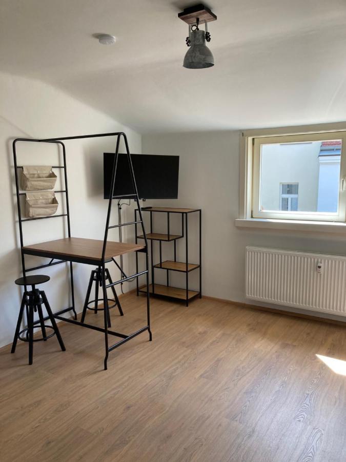 Zizkov Tower Suites 프라하 외부 사진
