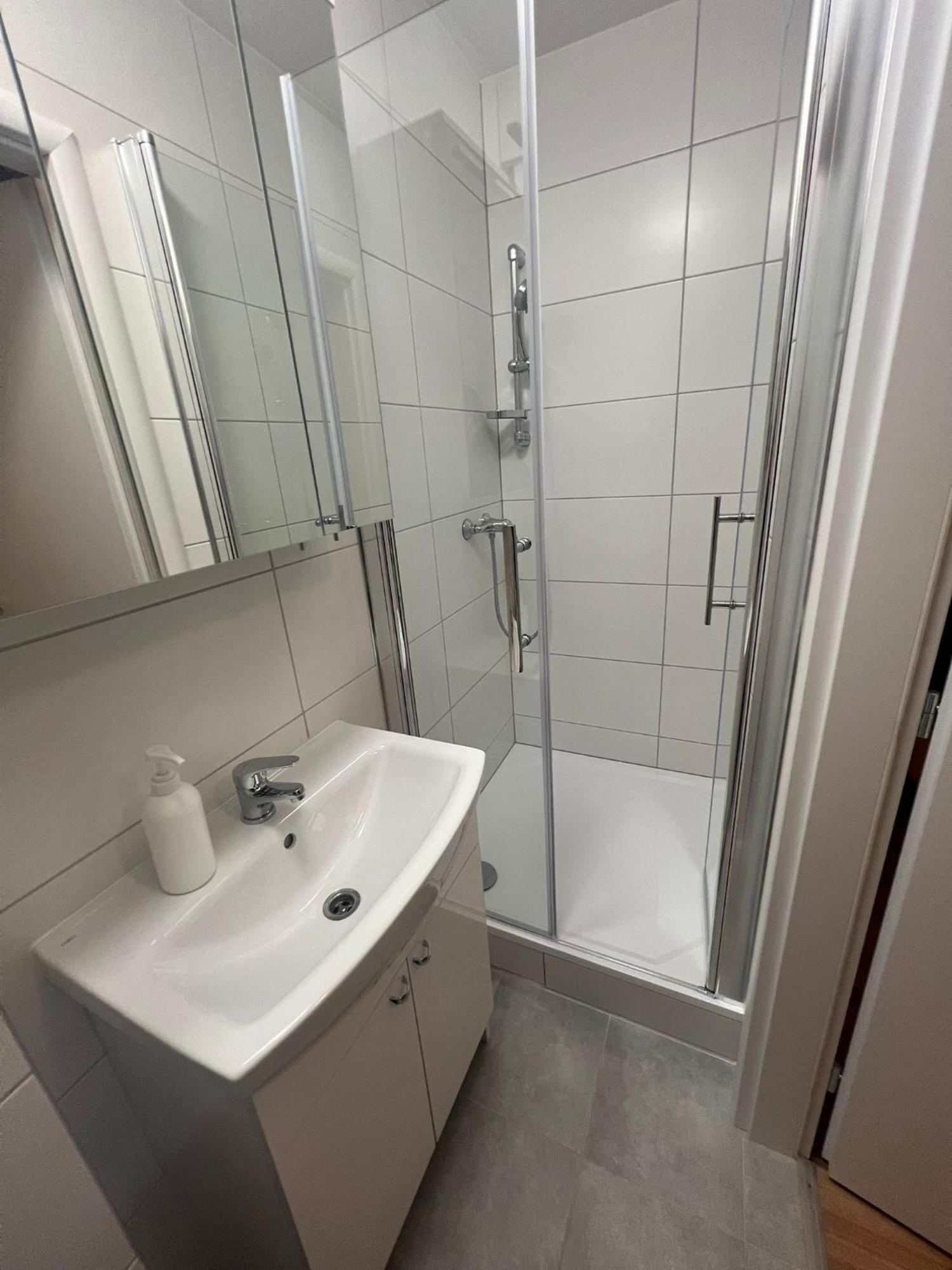 Zizkov Tower Suites 프라하 외부 사진